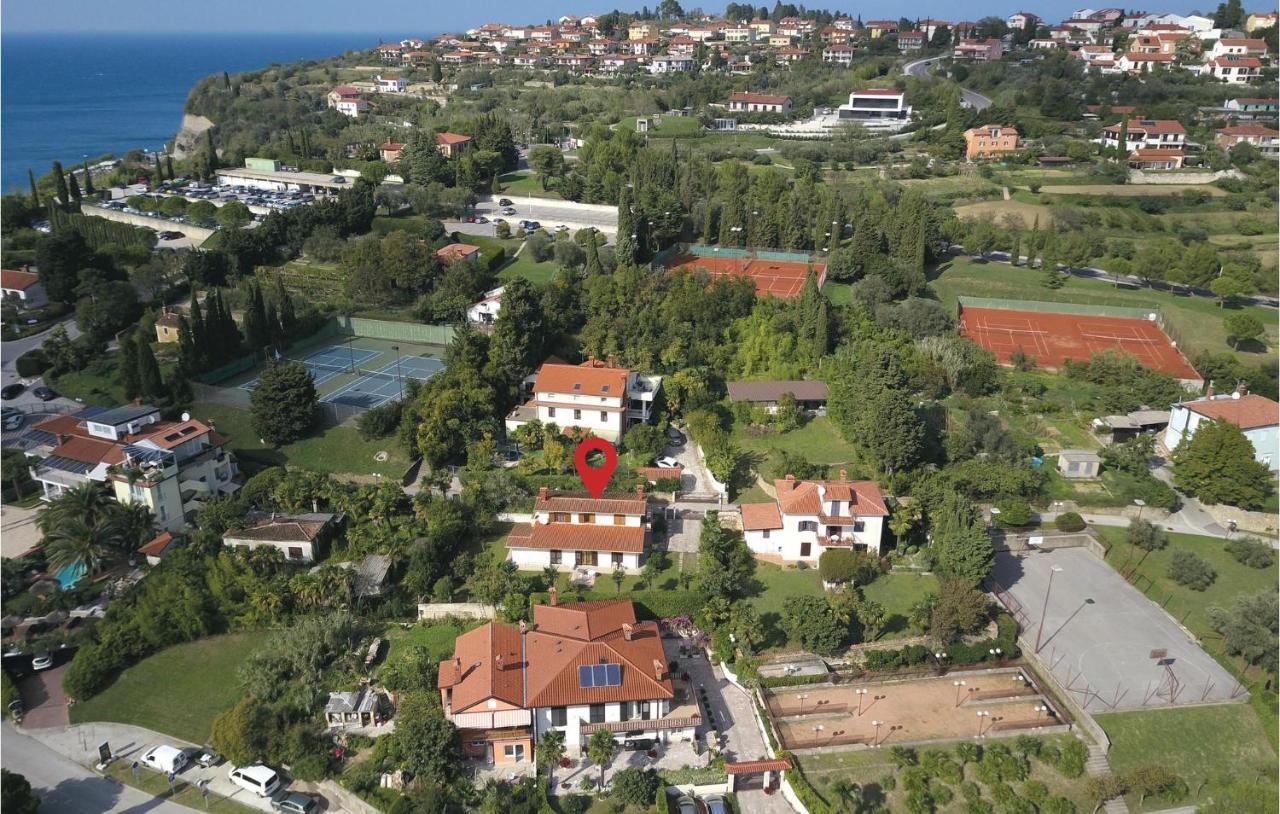 Awesome Apartment In Portoroz With Wifi エクステリア 写真